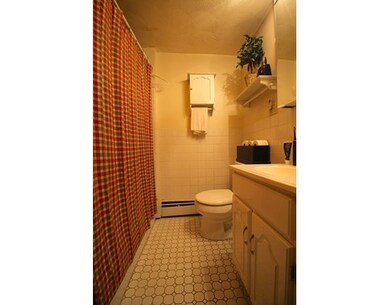 21 Moon St unit 6, Boston, MA 02113 - photo 5