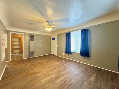 360 Jefferson St, Monte Vista, CO 81144 - photo 3