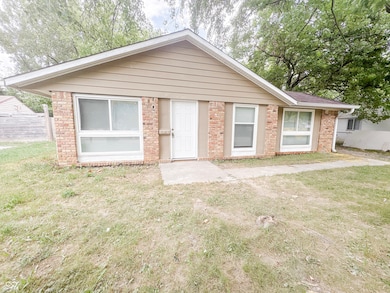 9438 Conried Dr, Indianapolis, IN 46235 - photo 2