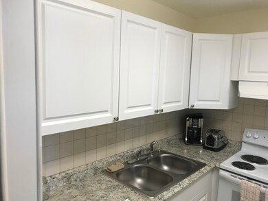 252 Camden K, West Palm Beach, FL 33417 - photo 4