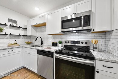 5102 Attleboro St, Jacksonville, FL 32205 - photo 6