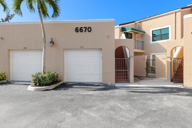 6670 Villa Sonrisa Dr unit 221, Boca Raton, FL 33433 - photo 2