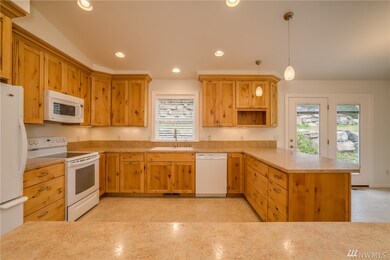 1132 N Baker Ave, East Wenatchee, WA 98802 - photo 4