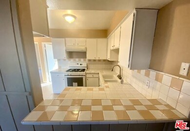 1621 Vineyard Ave unit 4, Los Angeles, CA 90019 - photo 6