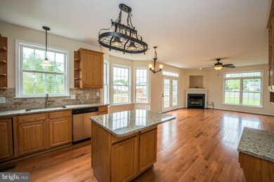 10420 Woodlake Ct, Spotsylvania, VA 22553 - photo 3