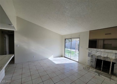 1673 Caliente Ct, Las Vegas, NV 89119 - photo 4