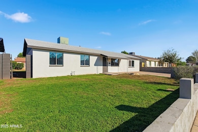 7150 W Montecito Ave, Phoenix, AZ 85033 - photo 2