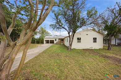 906 Wells St, Killeen, TX 76541 - photo 6