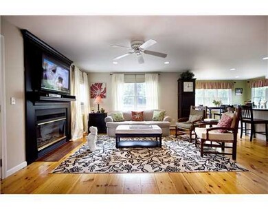 Den/Family/Great Room. Family room with gas firepl