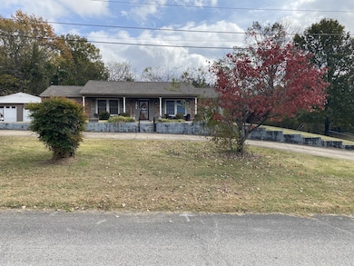 201 Glendale Cir, Pulaski, TN 38478 - photo 3