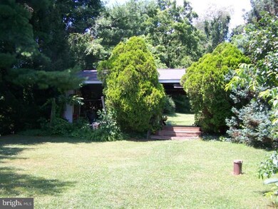 8534 Chestnut St unit REAR, Bally, PA 19503 - photo 3