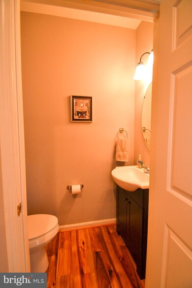 9966 Sherwood Farm Rd, Owings Mills, MD 21117 - photo 5