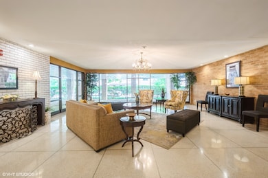 203 N Kenilworth Ave unit 2P, Oak Park, IL 60302 - photo 5