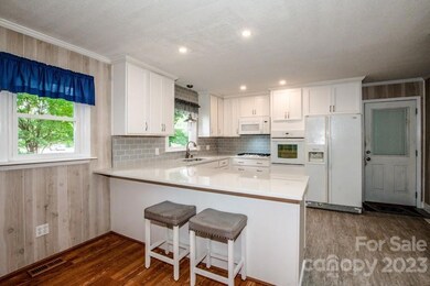 504 N Bost St, Statesville, NC 28677 - photo 4