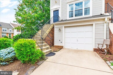 46340 Sheel Terrace, Sterling, VA 20165 - photo 4