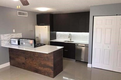 637 Executive Center Dr unit N107, West Palm Beach, FL 33401 - photo 2