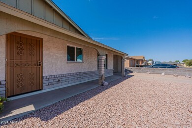 5407 W Monte Vista Rd, Phoenix, AZ 85035 - photo 4