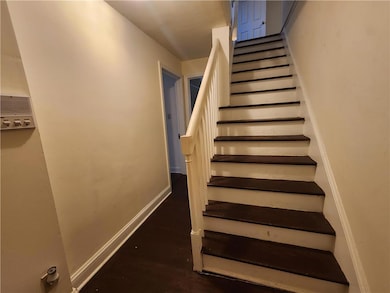 79 W Market St unit Apartment A, Bethlehem, PA 18018 - photo 3