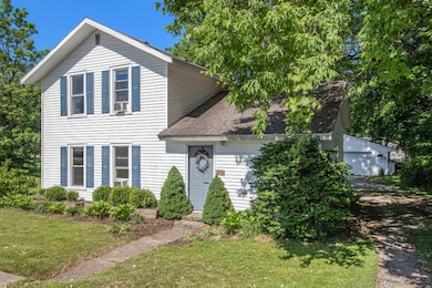 230 S Hudson St, Lowell, MI 49331 - photo 6