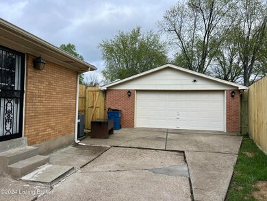 9107 Cinderella Ln, Louisville, KY 40229 - photo 3