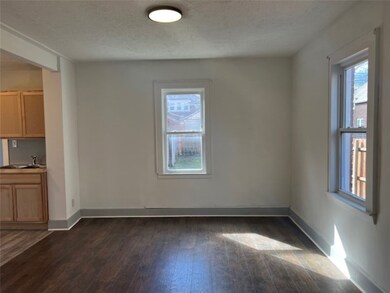 Dining Room - 13' x 11'