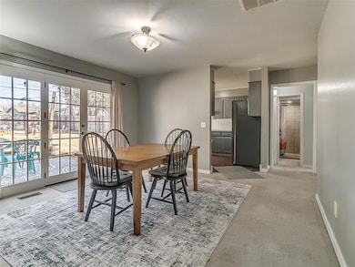 4312 N Grove Ave, Warr Acres, OK 73122 - photo 4