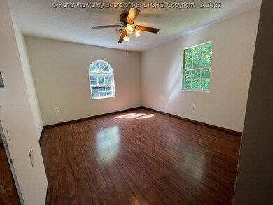 23 Kacey Place, Alum Creek, WV 25003 - photo 6