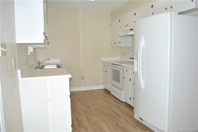 5118 W Piedmont Cir, Conover, NC 28613 - photo 6