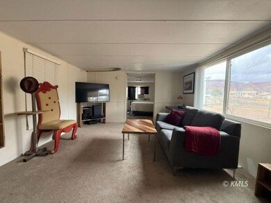 587 W Navajo Dr, Kanab, UT 84741 - photo 2