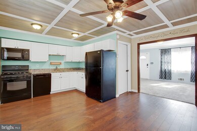 9724 Matzon Rd, Middle River, MD 21220 - photo 4