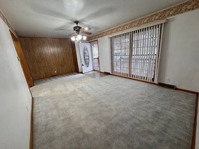 619 E 7th St, Cameron, MO 64429 - photo 7