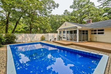 15 Lawton St, Springfield, MA 01109 - photo 6