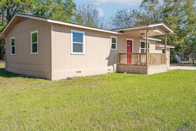 2608 Hendricks St, Gladewater, TX 75647 - photo 2