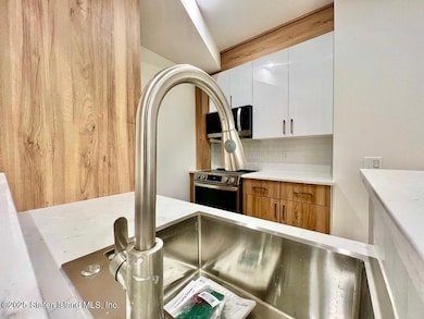 3865 Amboy Rd unit 3f, Staten Island, NY 10308 - photo 7