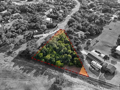 1371 Four Winds Dr, Canyon Lake, TX 78133 - photo 5