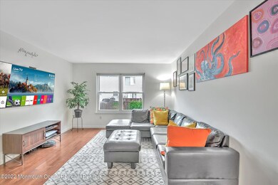 06-LIVING ROOM