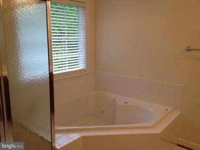 37 Maplewood Dr, Stafford, VA 22554 - photo 3