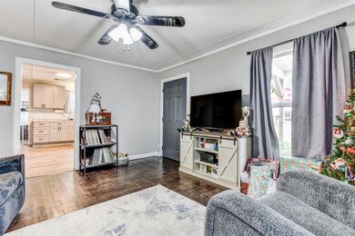 1710 W Crawford St, Denison, TX 75020 - photo 6