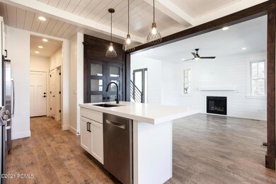 11913 N Shoreline Dr Kamas UT-006-007-De