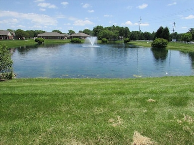 5365 N Commons Dr W, Mooresville, IN 46158 - photo 2