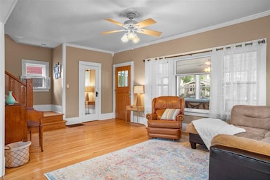 2424 4th Ave SE, Cedar Rapids, IA 52403 - photo 5