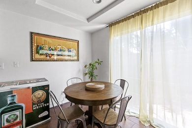 10-web-or-mls-15500-tustin-village-way-a