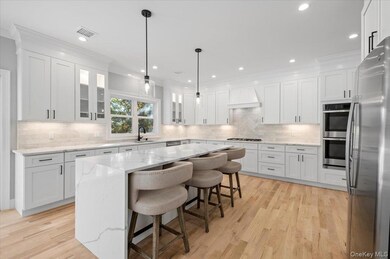 2282 Sycamore Place, Merrick, NY 11566 - photo 5