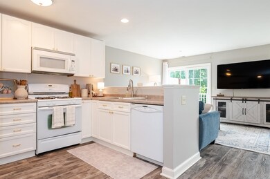 88 Prescott St unit 88, Nashua, NH 03064 - photo 3