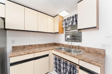 2161 SE 170th Avenue Rd, Silver Springs, FL 34488 - photo 6