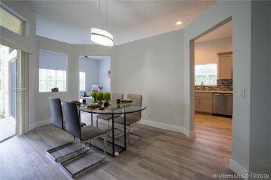 4371 Laurel Ridge Cir, Weston, FL 33331 - photo 6