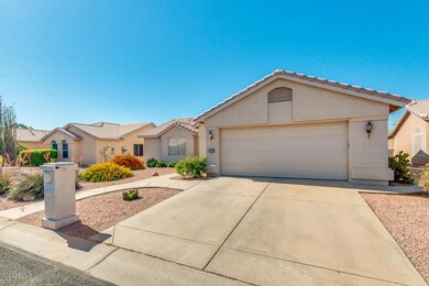 15721 W Piccadilly Rd, Goodyear, AZ 85395 - photo 4