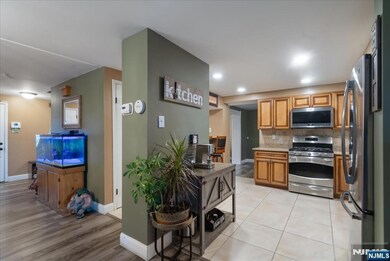 239 Lexington Ave unit 241, Paterson, NJ 07502 - photo 7