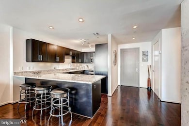 Silo Point unit 616, Baltimore, MD 21230 - photo 2