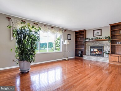 340 E Spruce St, New Holland, PA 17557 - photo 7